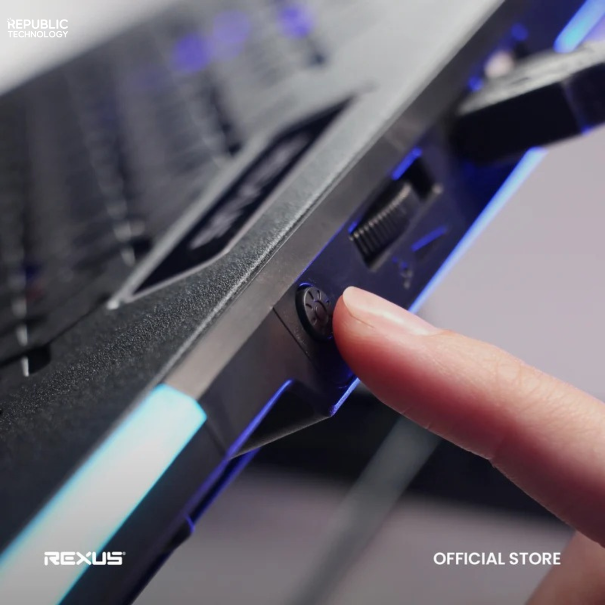 REXUS Cooling Pad Breeze B145 with Phone Holder and RGB Light